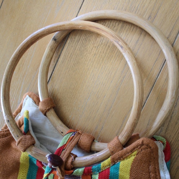 VTG Fringe Hem Wooden Handle Clutch handmade In Philippines - Picture 4 of 7